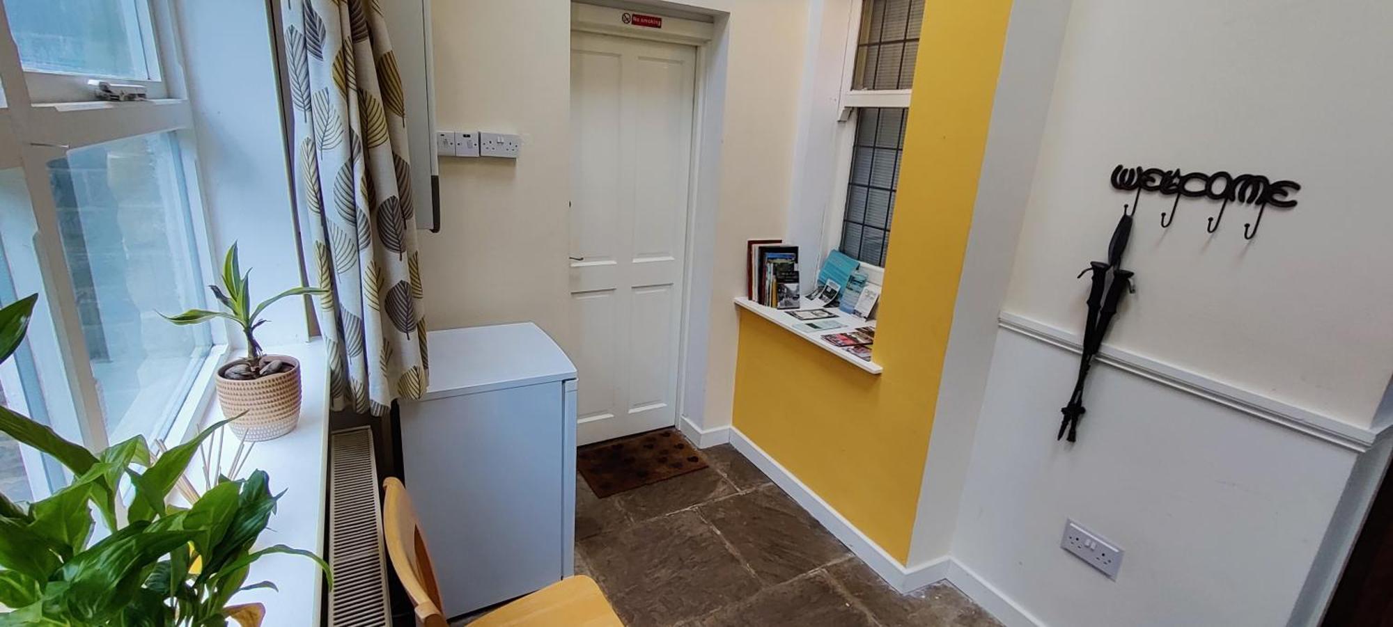 Private Annex To Victorian Villa, With Kitchen And Free Parking Todmorden Eksteriør bilde